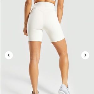 GYMSHARK PASTEL CYCLING SHORTS